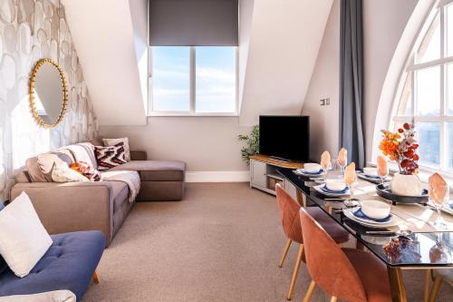 Harrogate City Centre Apartment | Harrogates Most Central Apartments - Sleeps 12