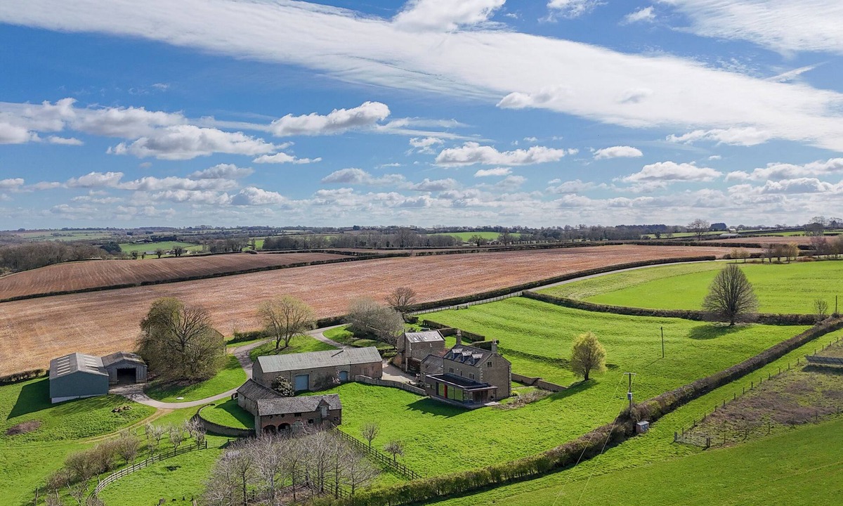 Whichford Other | Idyllic Cotswold Farmhouse - Rural Views & Parking