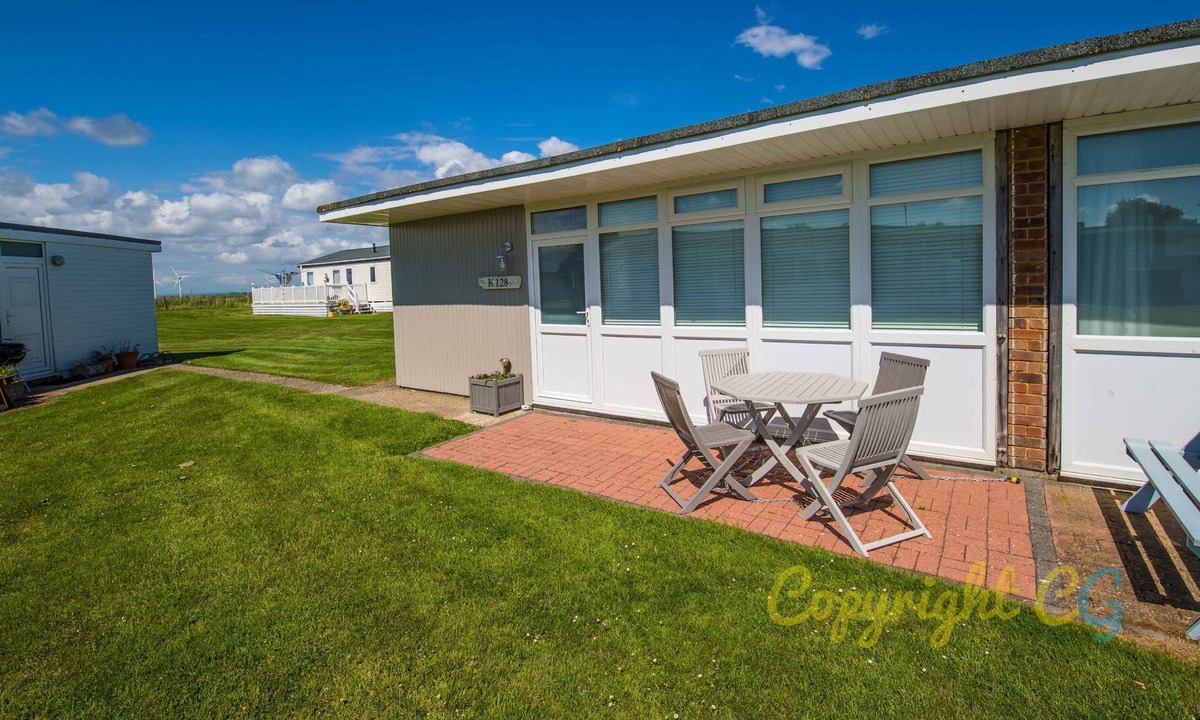 Camber Ski Chalet | K128 - Camber Sands Holiday Park - Sleeps 5 - Modern Chalet with Parking