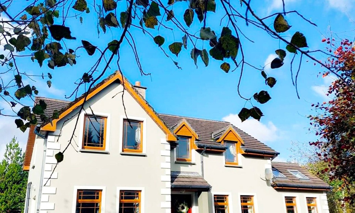 Killarney Ski Chalet | Knockmanagh Holiday Home