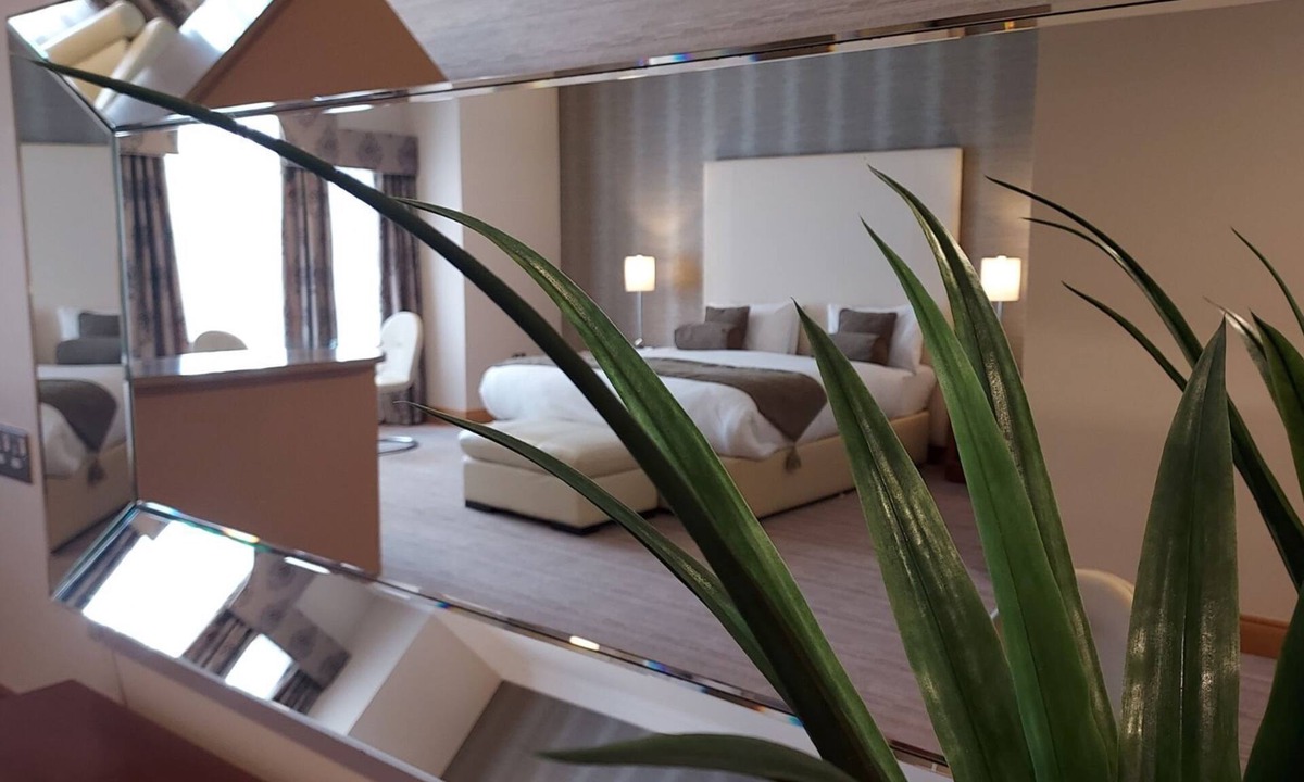 Gort Hotel | Lady Gregory Hotel, Leisure Club & Beauty Rooms