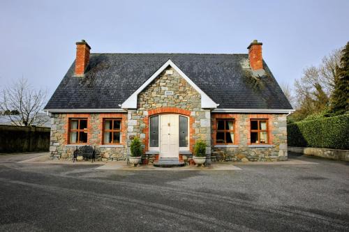 Rahardrum House | Laurel Lodge