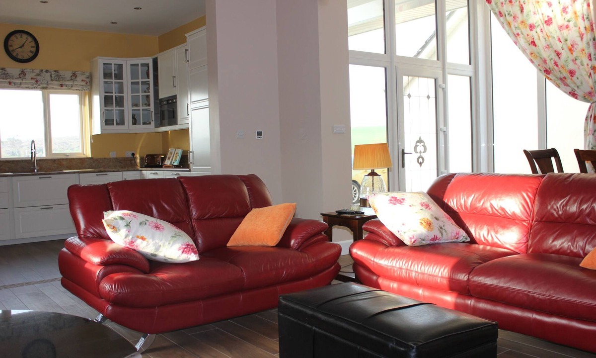 Greencastle House | Leaghan Self Catering