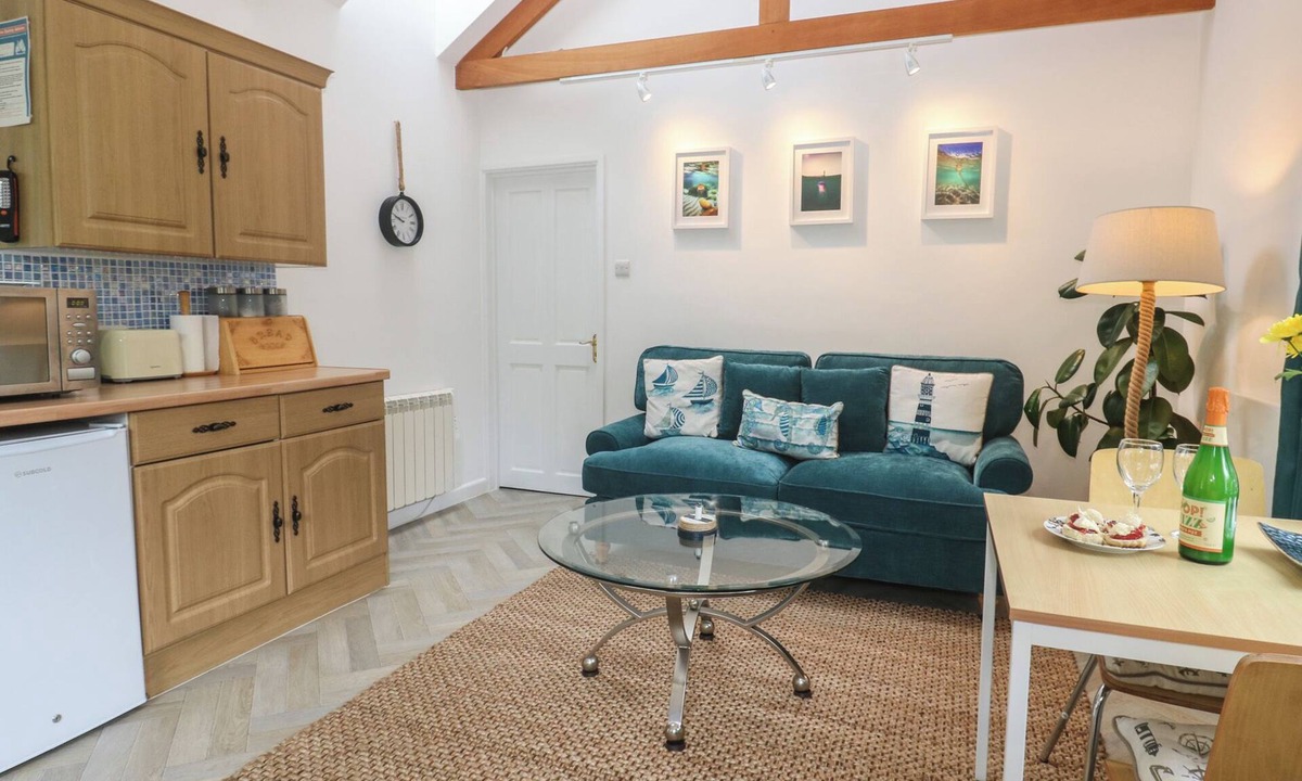 Praa Sands House | Lighthouse
