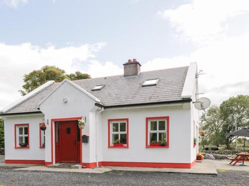 Neale House | Lough Mask Road Fishing Cottage