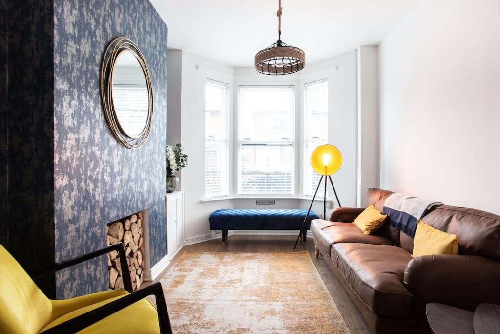 Ormeau House | Luxurious 4-Bed Townhouse in the Heart of Belfast