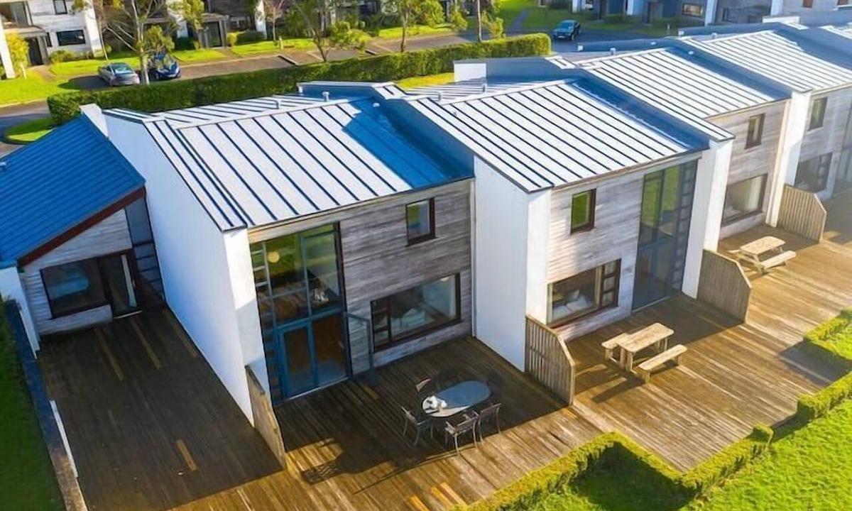Castlemartyr House | Luxury 2 Bed Lodge, beside Castlemartyr Resort