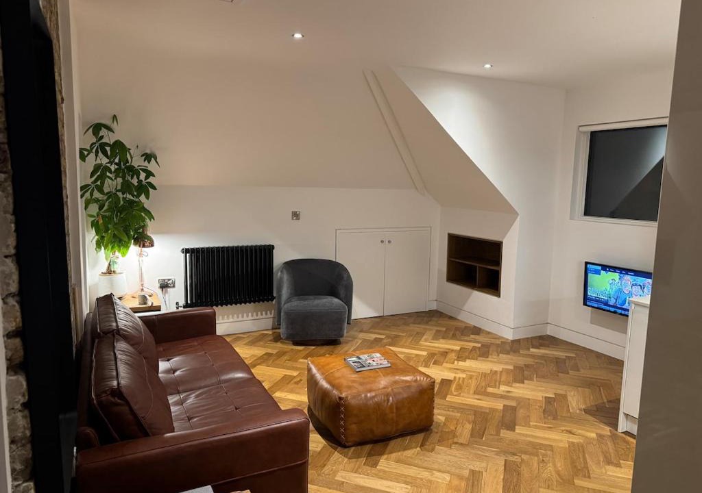 Temple Bar Apartment | Luxury One Bed Penthouse Apartment in Central Dublin D2