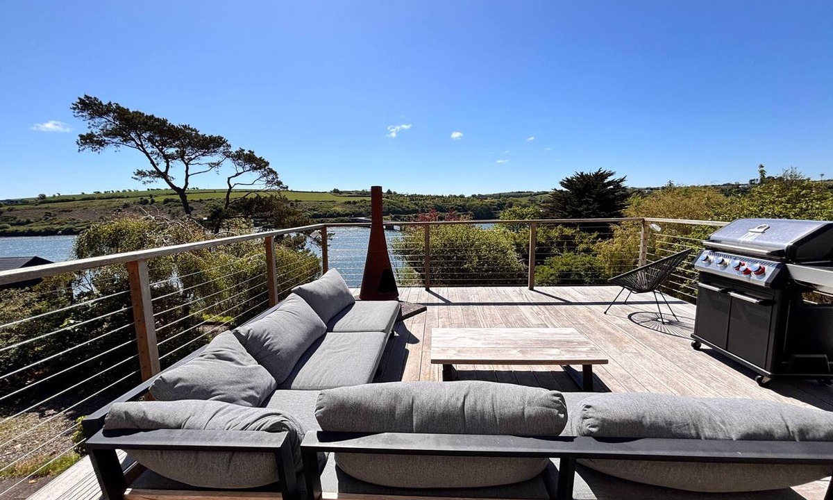 Kinsale Town Centre House | Luxury riverside in Kinsale, marinas and beach , perfect for golfers and family