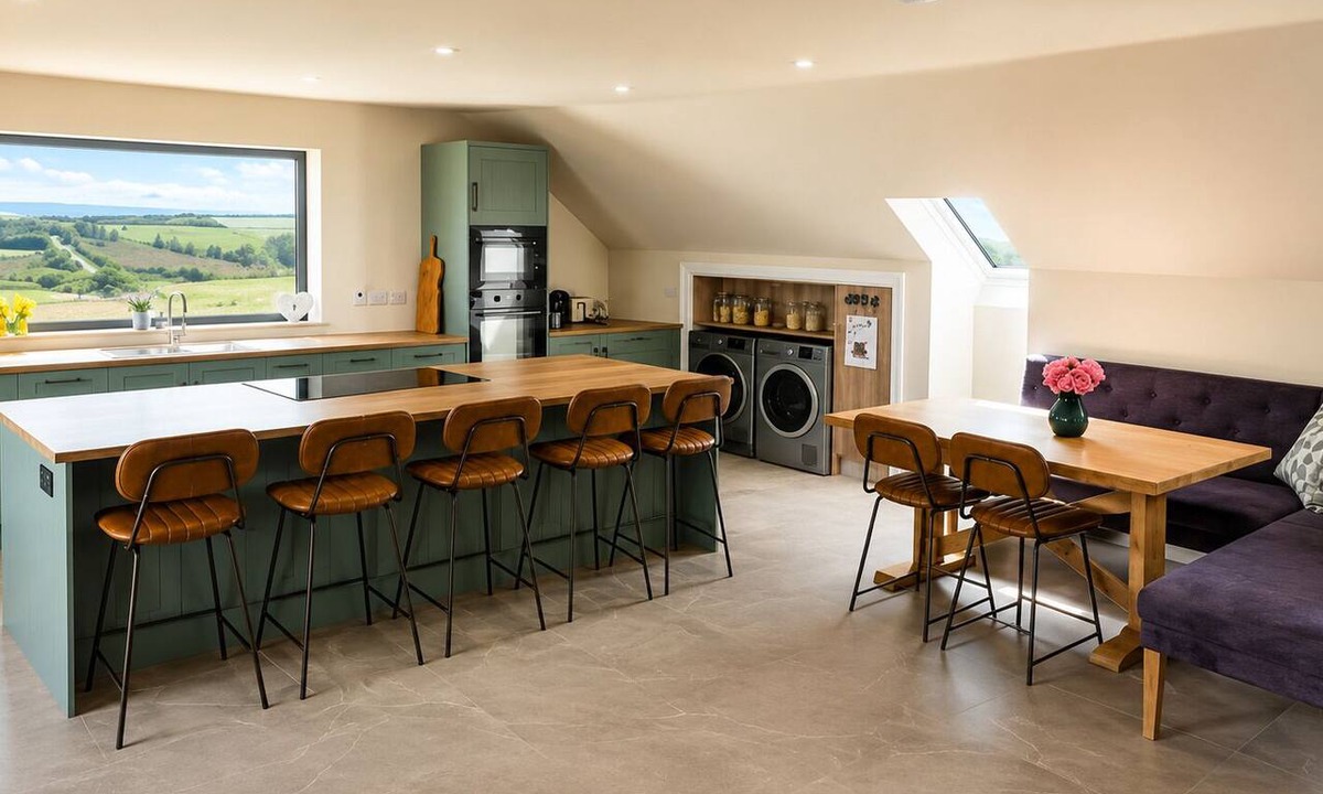 County Mayo Apartment | Luxury spacious 4-bedroom apartment in charming Westport for your stay