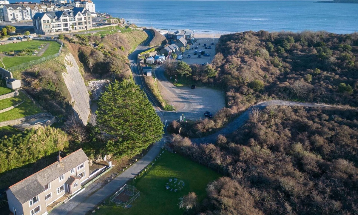 Tenby House | Maytree Cottage - 4 Bedroom Holiday Home - Tenby
