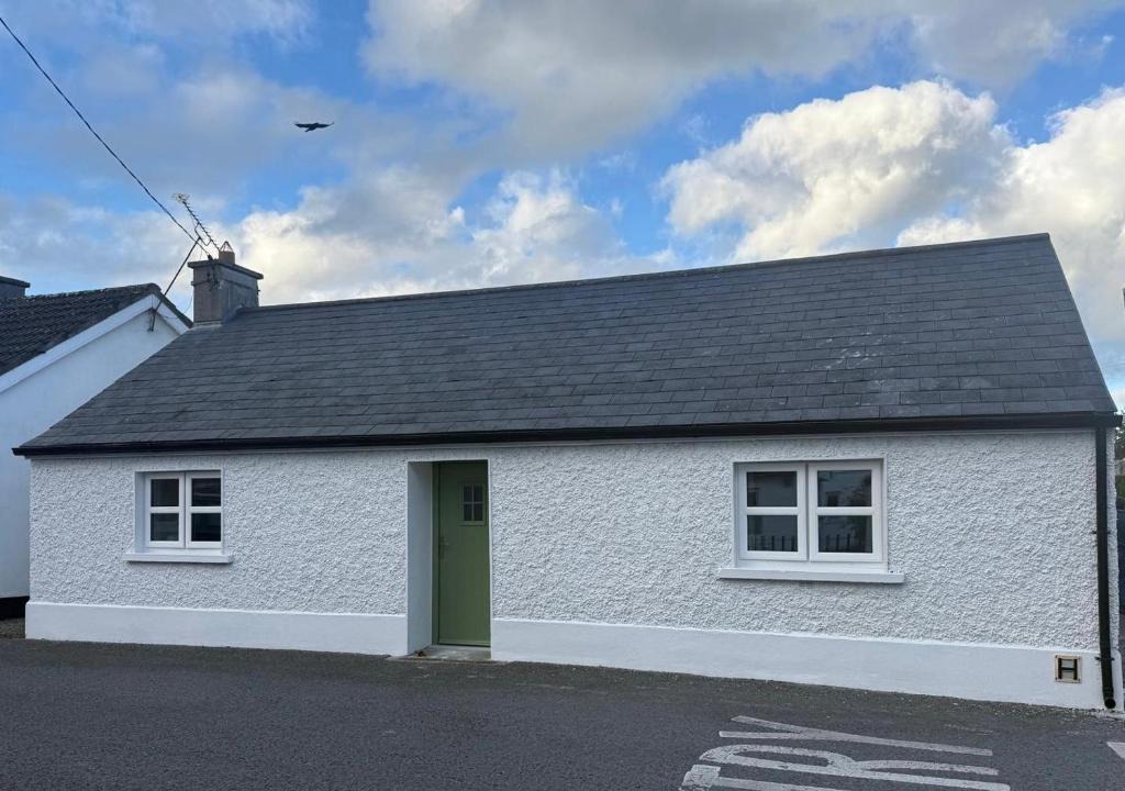 Kilcormac House | McGinns Cottage