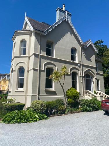 Cobh Bed & Breakfast | Oakhurst Guesthouse