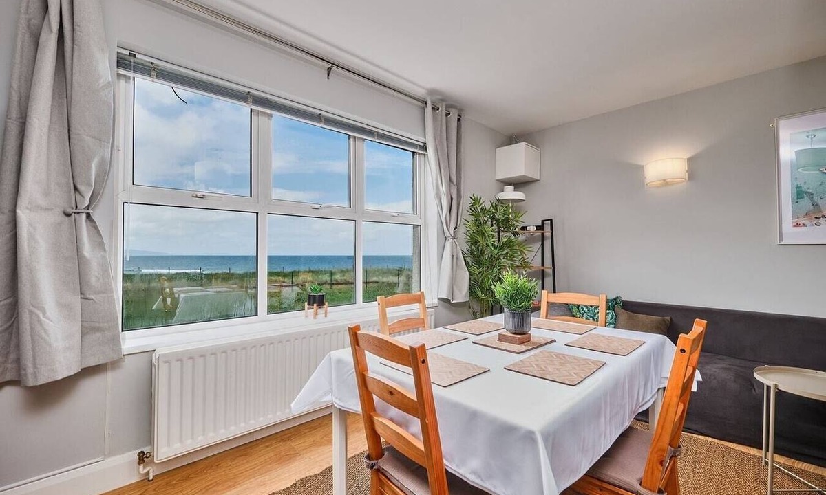 Portrush Apartment | Panoramic Sea View Beach Apartment