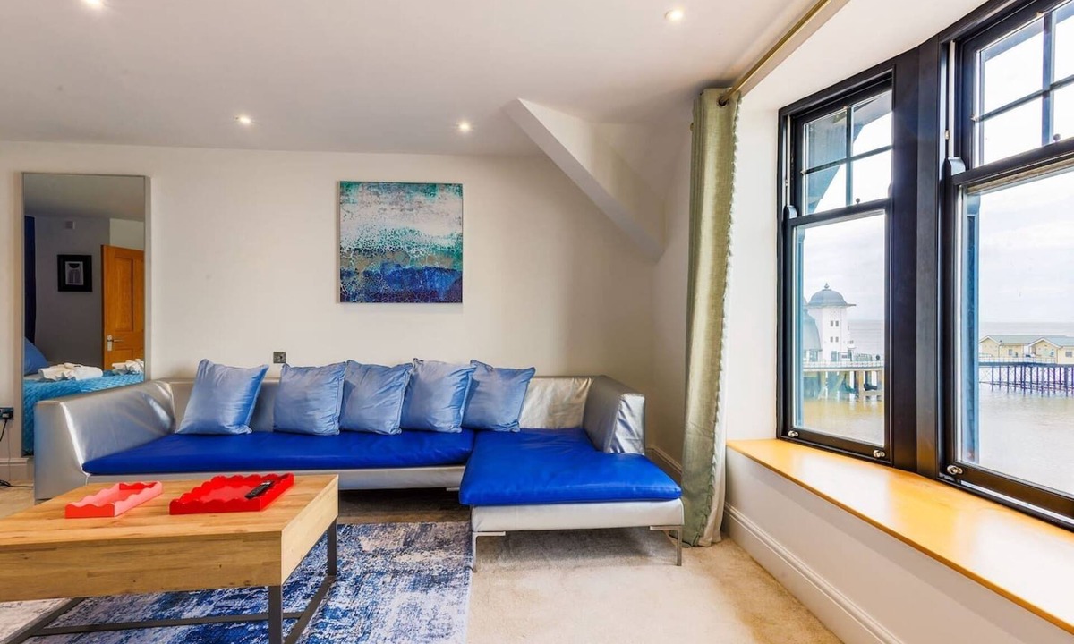 Penarth Apartment | Penarth Blue Escape Studio
