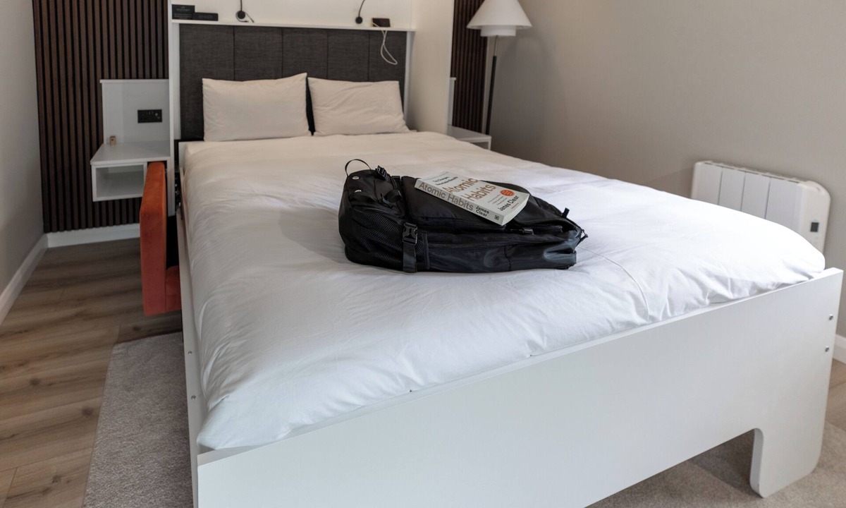 Westport Apartment | Premium Studio Apt | Self check-in + Town Centre
