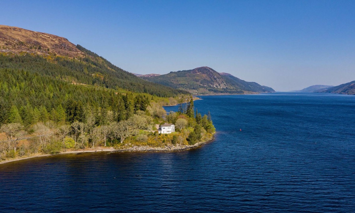 Loch Ness House | Private Luxury Home set on 5 Acres of Gardens on the shores of Loch Ness