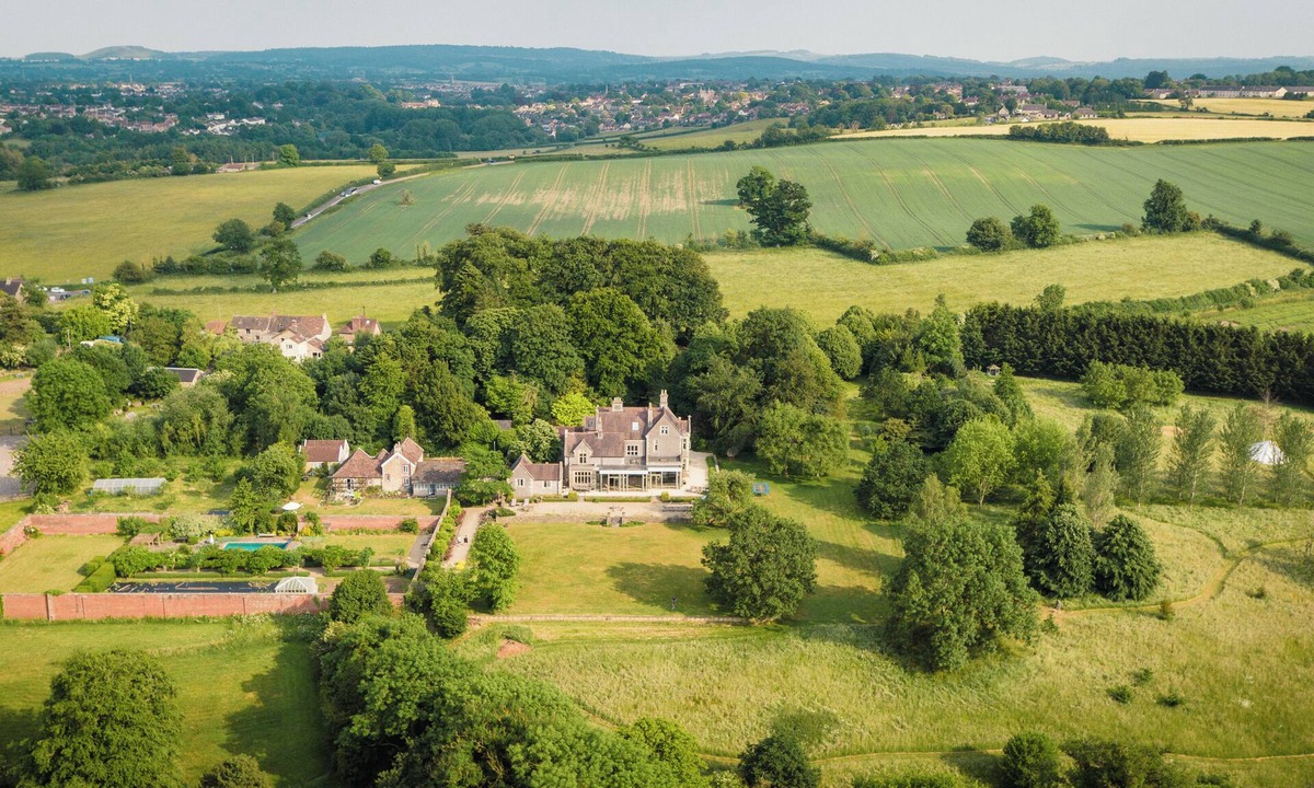 Frome House | Private Somerset estate: pool, cottage, stable building, sauna & river access