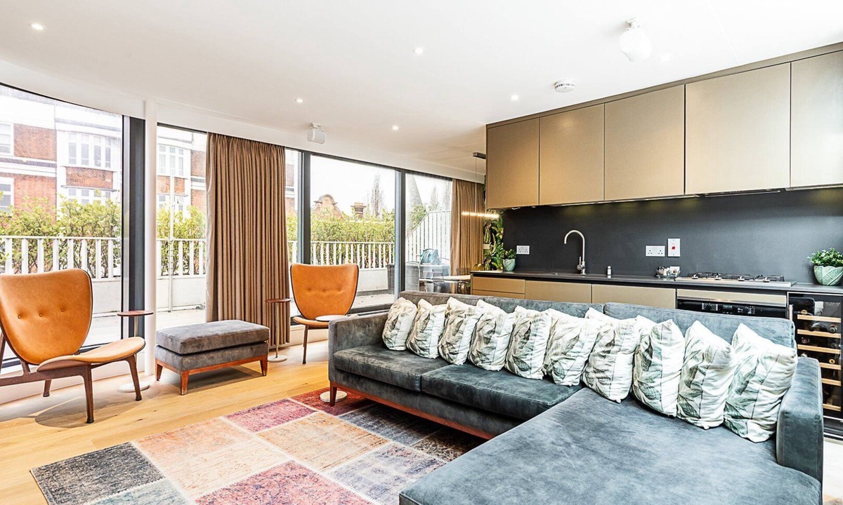 Munster Apartment | Riverside Retreat near Fulham