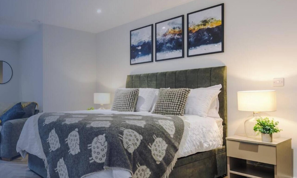 Stoney Middleton Apartment | Rock Mill | Deluxe Studio with Private Balcony