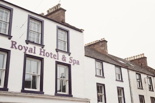 Forfar Hotel | Royal Hotel