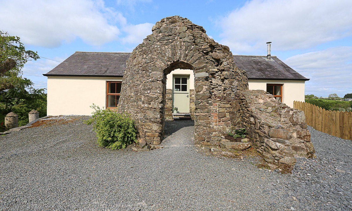 Newtownards House | Rural old Windmill Located in the Beautiful Northern Irish Countryside
