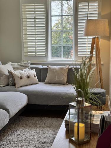 Sidlesham House | Situated in Stunning Highleigh Village,'BRAMLEY FALL COTTAGE'-Attached Cottage,3 Bedrooms-1 on ground level, SLEEPS 6-2 Bathrooms, 9 mins to Sandy Wittering Beach, 5 mins from Southend Barns, Child friendly,Small Breed Dog Friendly 2 max, Parking-EV Point