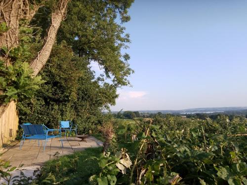 East Harptree House | Somerset home with stunning lake and valley views