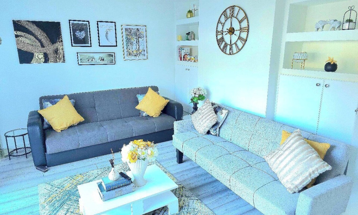 Chatham House | Spacious Four bedroom home for contractors/Free parking/Quiet Neighbourhood