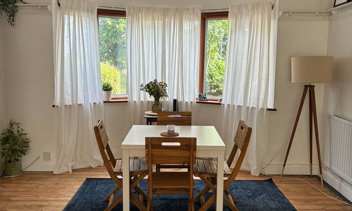 Charlton House | Spacious happy Home - Quiet yet close to attractions. Park over the street