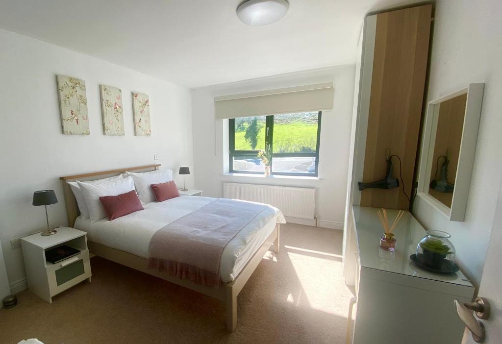Donegal Apartment | Spacious Millpark Apartment