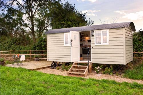 Faringdon House | Starlight Shepherd Hut