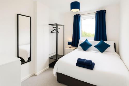Aylesbury House | Stoke Mandeville House - Sleep 6-8