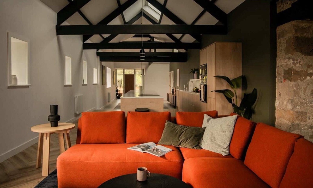 Kirkby Stephen House | Stone Barn · Hot Tub · Sleeps 10 · Yorkshire Dales