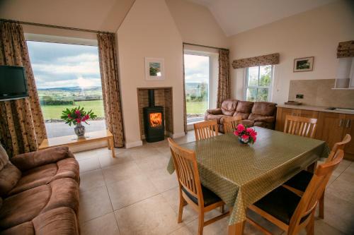 Strabane House | Strule Cottage