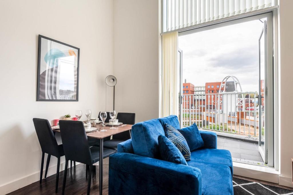 Rotherham Apartment | Stunning 2 Bed Riverside Apartment with Balcony