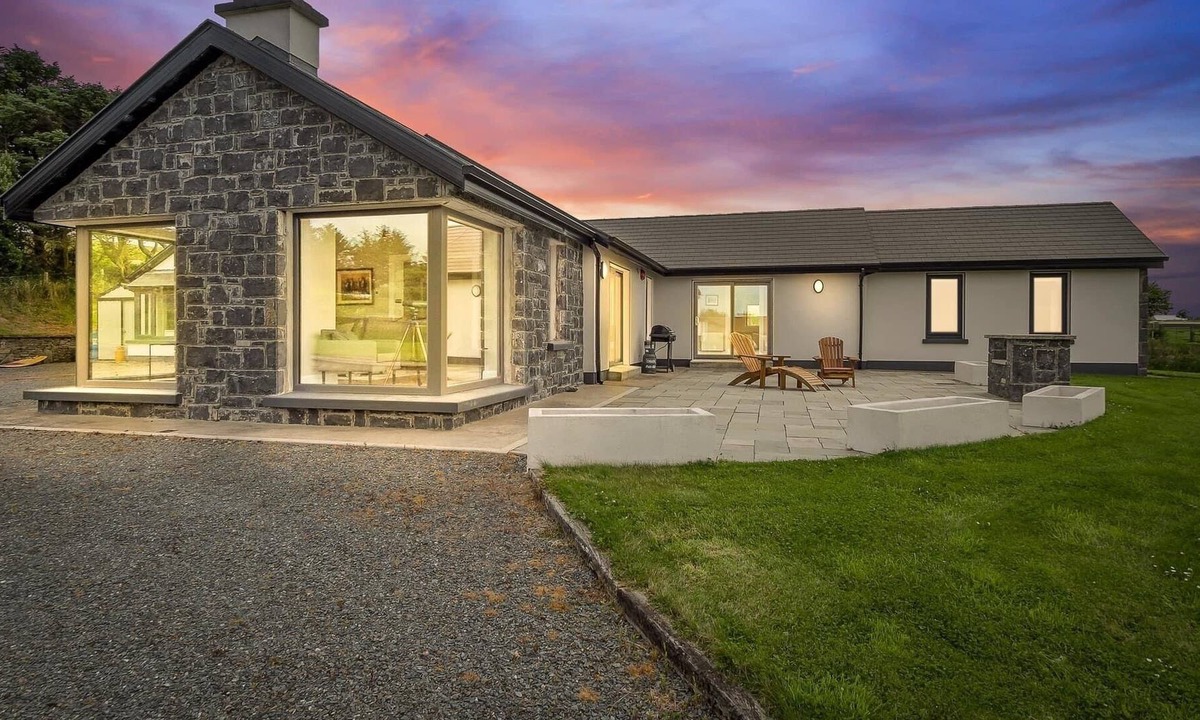 Westport House | Stunning Sea Views next to Croagh Patrick