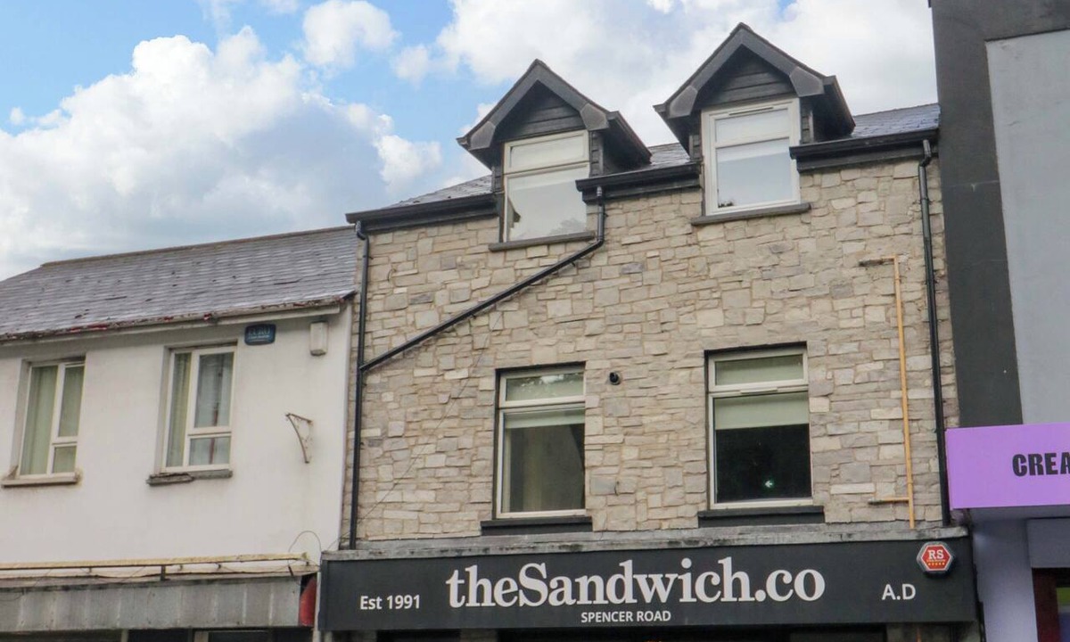 Londonderry Cottage | SUITE 33A in Londonderry, Northern Ireland