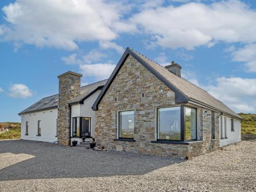 Ballyconneely Villa | Sweet Garden