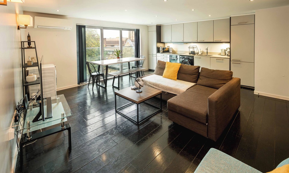 Swiss Cottage Apartment | Swiss Cottage Retreat/Sleeps 5/Regents park