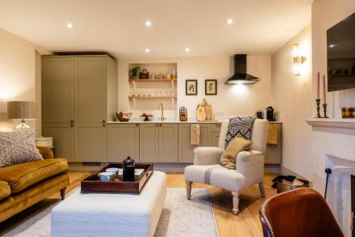 Bourton House | Sycamore Cottage | Banham Cottages