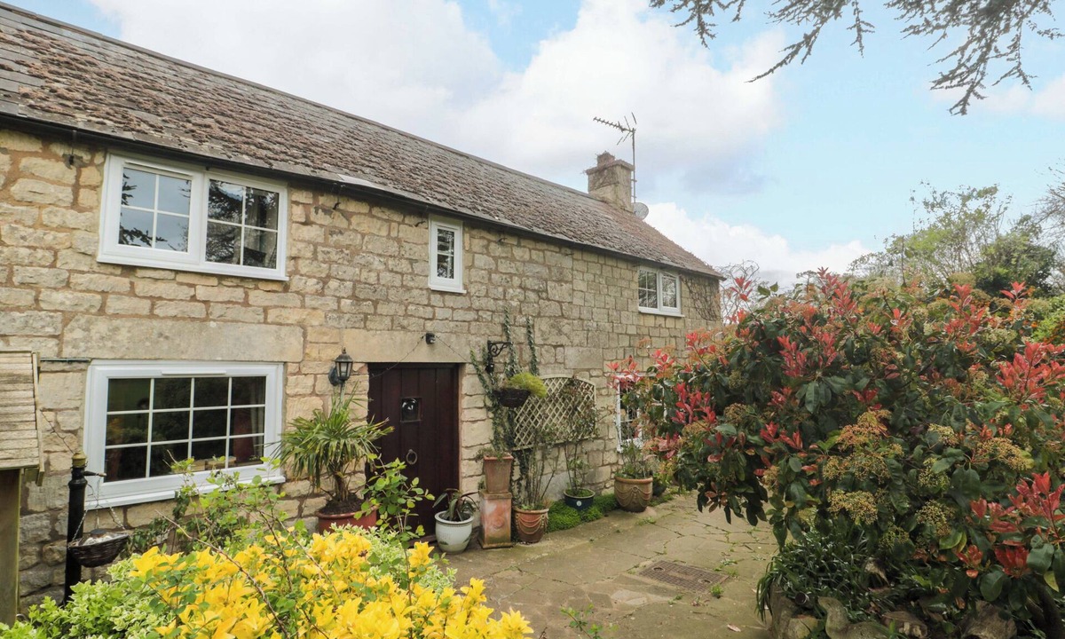 Gloucester Cottage | THE ANNEXE AT CHERRY COTTAGE, pet friendly in Painswick