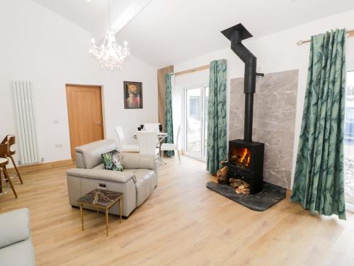 Astwood Bank House | The Barn