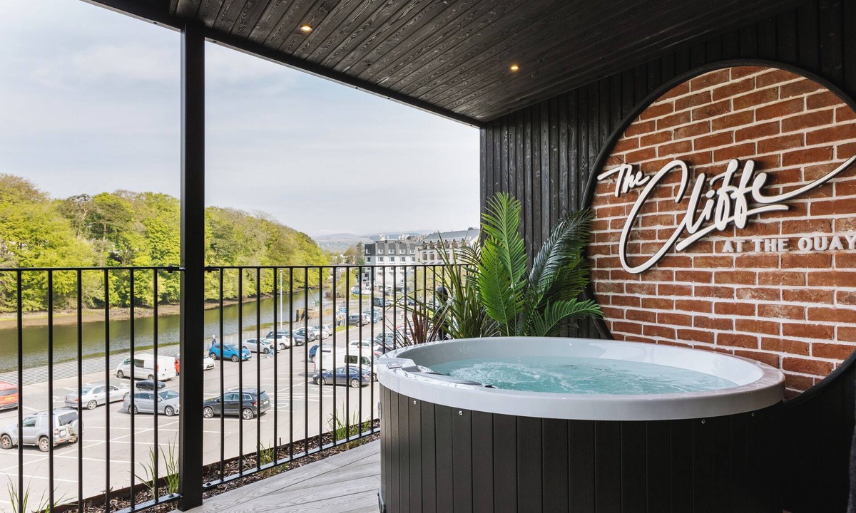 Donegal House | The Cliffe at the Quay