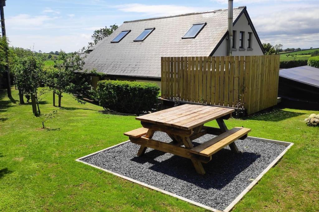 Portaferry Apartment | The Cow Hide @ Mill Burn Hollow.