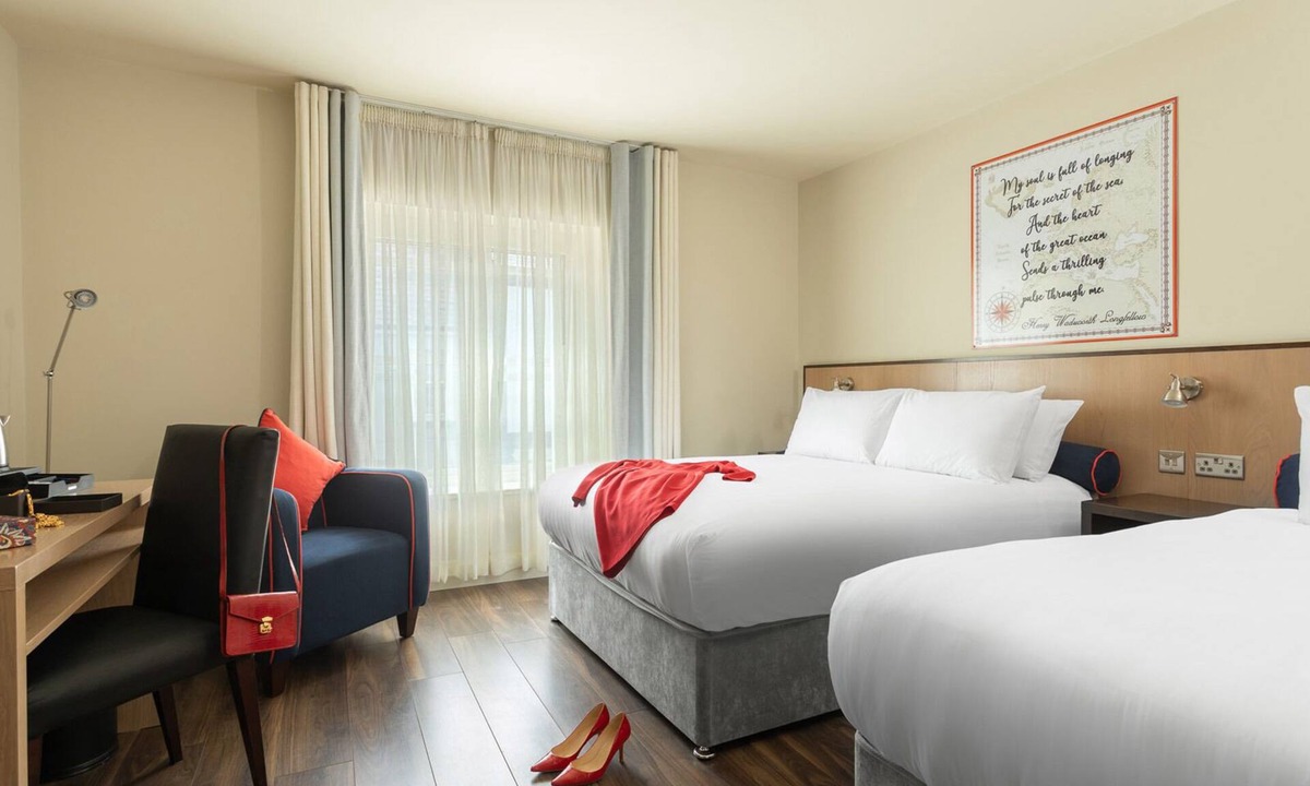Westport Hotel | The Mariner Hotel