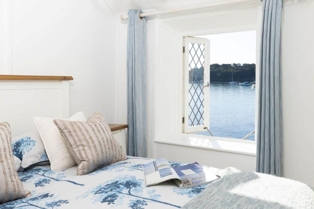 St. Mawes House | The Old Courthouse