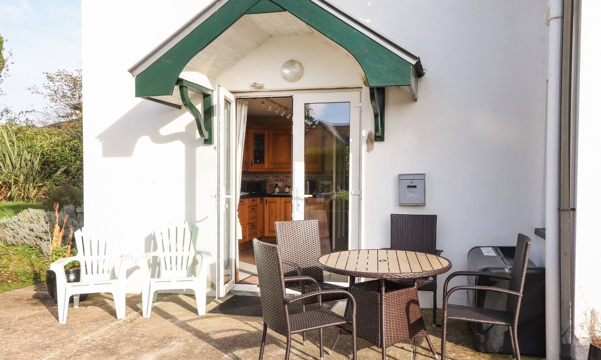 Kenmare Cottage | TUBBRID COTTAGE, family friendly in Kenmare, County Kerry
