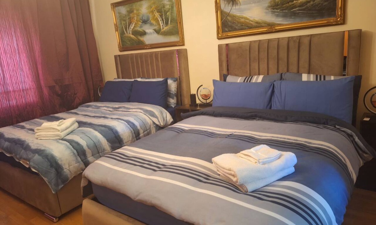 Ballyjamesduff Apartment | Tunmobi Gardens Apartment Cosy, Spacious, secure, Beautiful Gardens. Free park