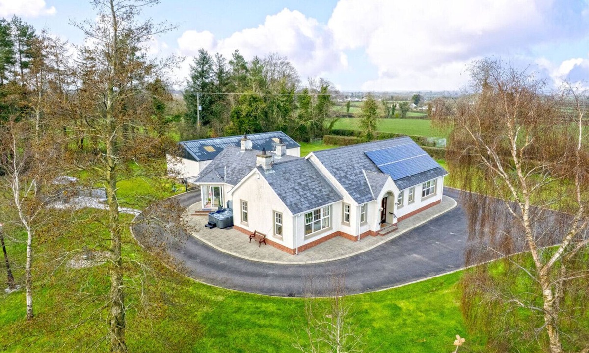 Coleraine House | Turner’s Corner | Hot Tub Retreat, Escape Ordinary